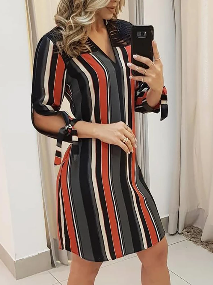 

2020 Turn Down Collar Office LadiesStriped Tassels Insert Tie Sleeve Shirt Dress Casual Long Sleeve Elegant Party Dress Vestidos