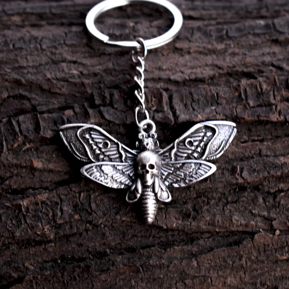 Брелок SanLan с черепом и мотылью|Брелоки| |