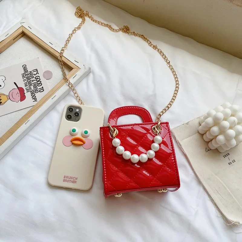 

Mini Diamond Lattice Handbag Girls Pearl Handle Chains Shoulder Bag Patent Leather Crossbody Bag Embroidery Thread Princess Bags