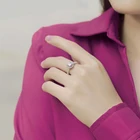 Женское кольцо из серебра 925 пробы, с муассанитом