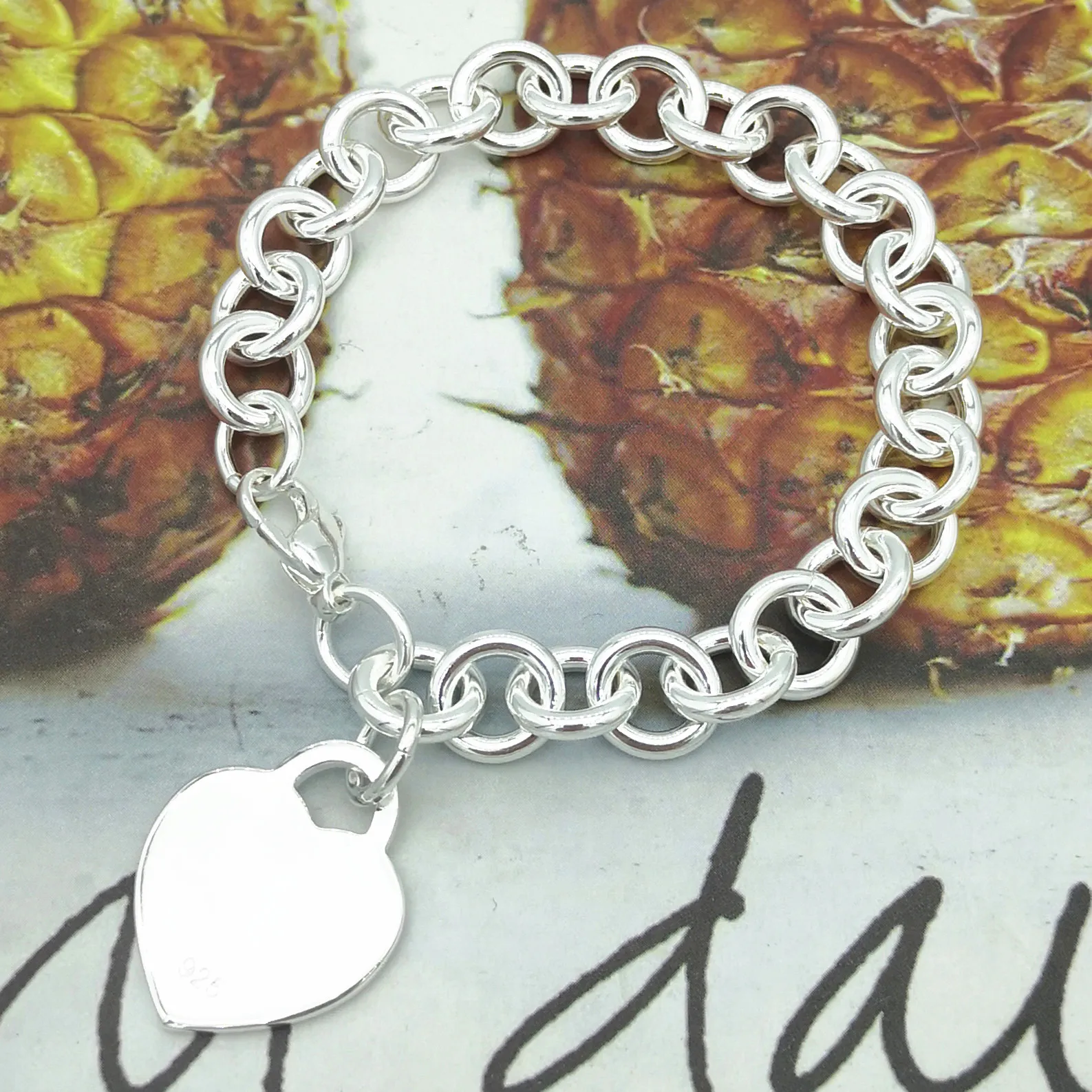 

Ladies S925 Sterling Silver Classic Original Heart Tag O-shaped Romance Love Bracelet Fine Workmanship Jewelry Holiday Gift