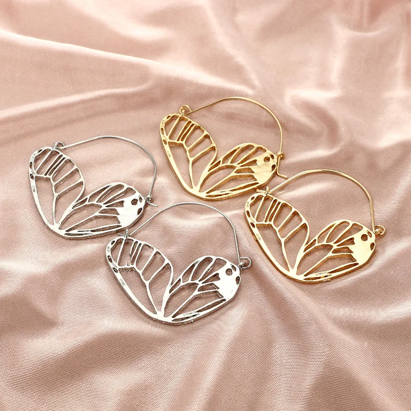 

Retro Geometric Butterfly Wings Pierced Simple Stud Earrings