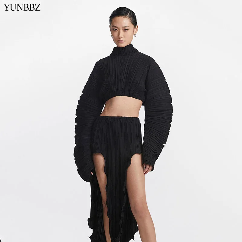 

Соблазнительное платье HAOYUAN, комплект из двух предметов, Женская мода 2022, плиссированная длинная юбка с разрезом и укороченный топ, вечерние...