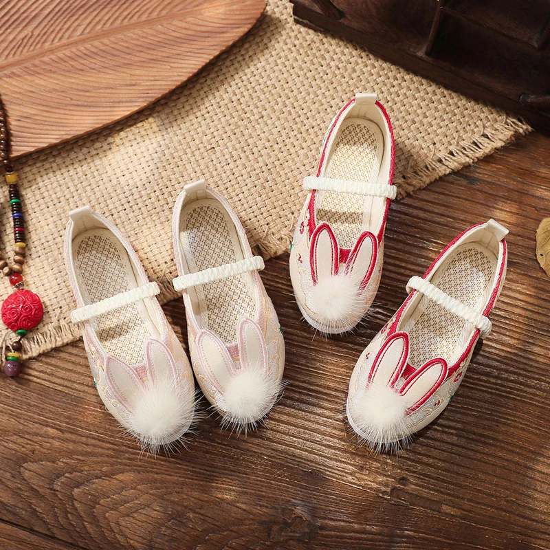 

Spring Rabbit Plush Girls Folk Dance Shoes Chinese Style Princess Ancient Show Dress Cloth Shoes Slip-on Canvas Sheos Loafers