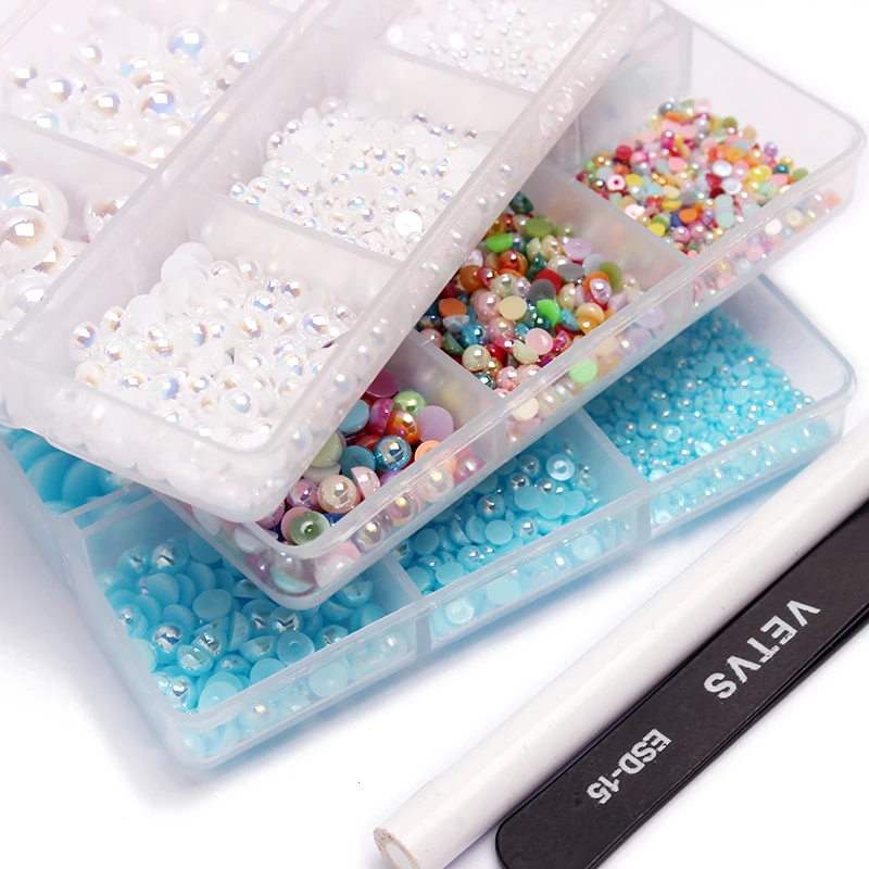 Упаковка в 6 коробок с полукруглыми жемчужинами разных цветов для декоративных