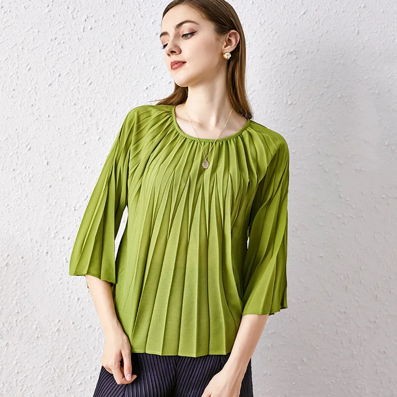 Women Tops O-neck One Button Casual Thin Pleated T-shirt