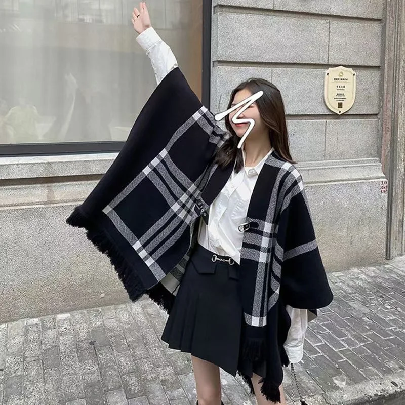 Autumn New Fashion Plus Size Warm Cardigans Plaid Capes  & Ponchos Women Christmas Gift Female Knitted Clothes