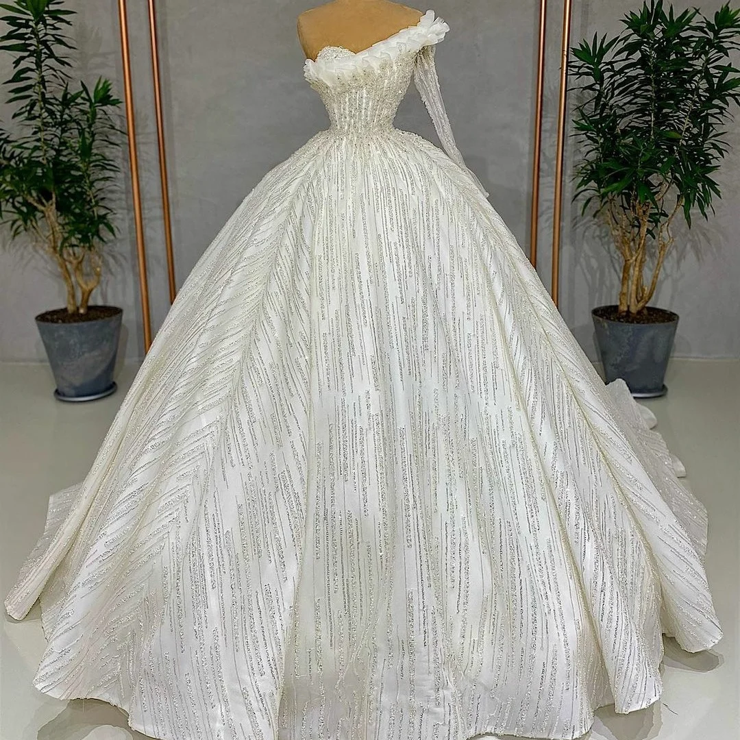 

One Shoulder Ruffles Ball Gown Wedding Dress Sequins Beading Bridal Gowns Saudi Arabic Plus Size vestido de novia