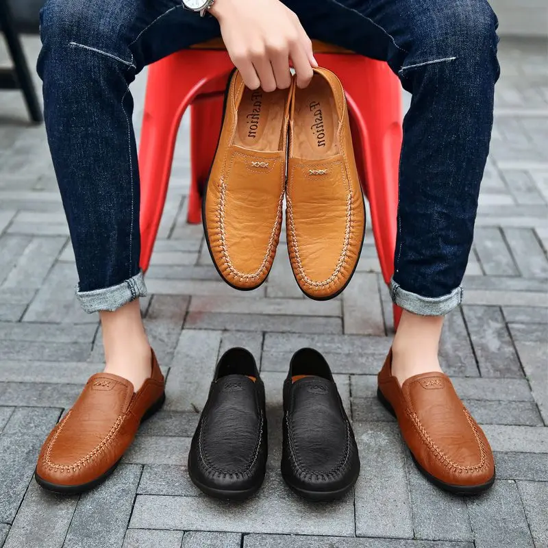 

Elegant Loafer Shoes Men Slip On Solid Lightweight 3 Colors Luxury Designer Moccasin Shoes 3 Colors Mocassim Masculino Couro