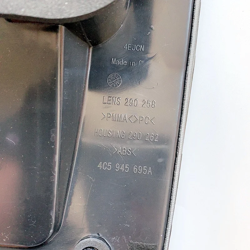 Для Audi A6 C5 1998 1999 2000 2001 2002 2003 2004 сзади количество световая рамка номерного знака абажур для лампы с металлическим каркаксом держатель 4C5 945 695A