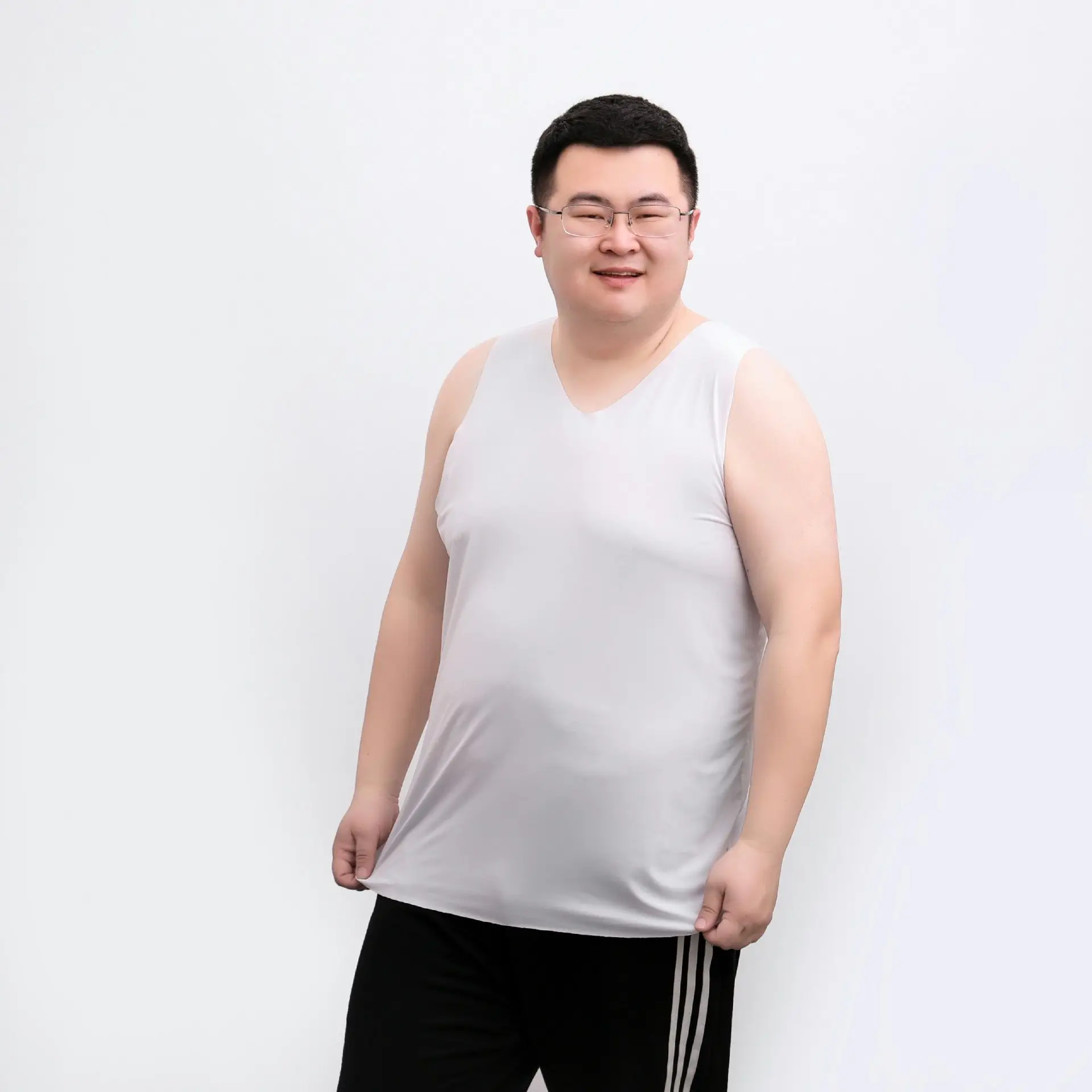 

Новинка лета 2021, мужское нижнее белье из ледяного шелка, Свободный Повседневный женский жилет без рукавов, мужские однотонные майки W46