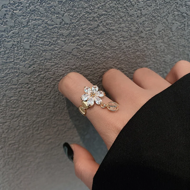 

2021 Korean Elegant Delicate Zircon Flower Rings For Women Girls Fashion Finger Knuckle Adjustable Rings Jewelry Engagement Gift