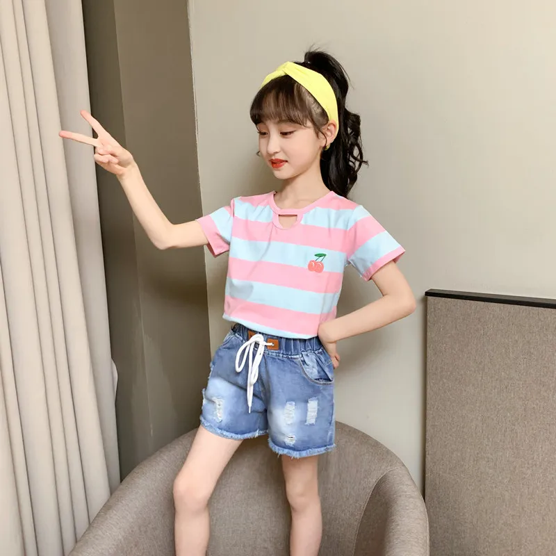 

Kids girls short-sleeved suit striped T-shirt + denim shorts 2pcs suit new summer fashion big virgin suit