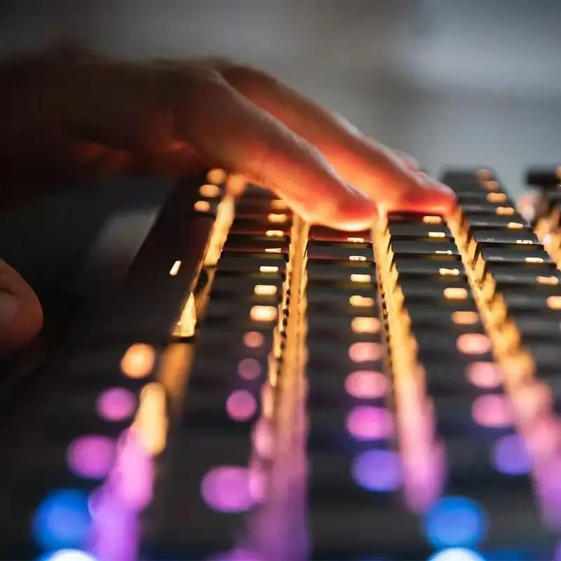 

Roccat Vulcan 120 aimo RGB gaming mechanical titan brown switch with palm rest backlit keyboard