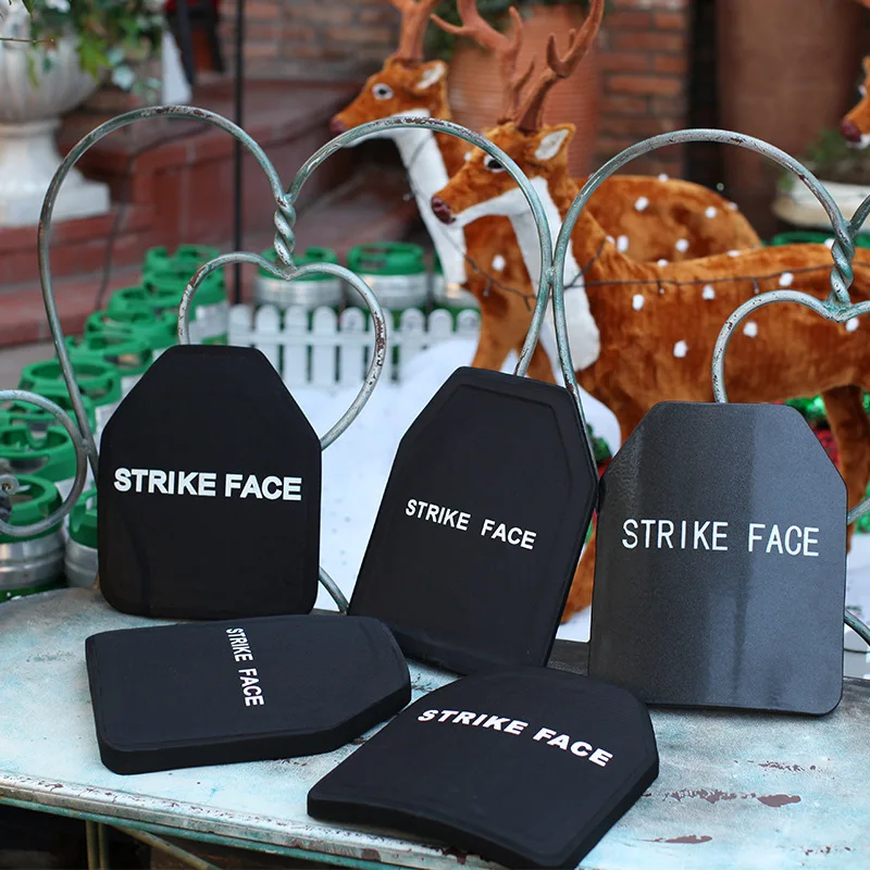 Пуленепробиваемые панели класса 3A покрыты композитной вставкой из полиэтилена