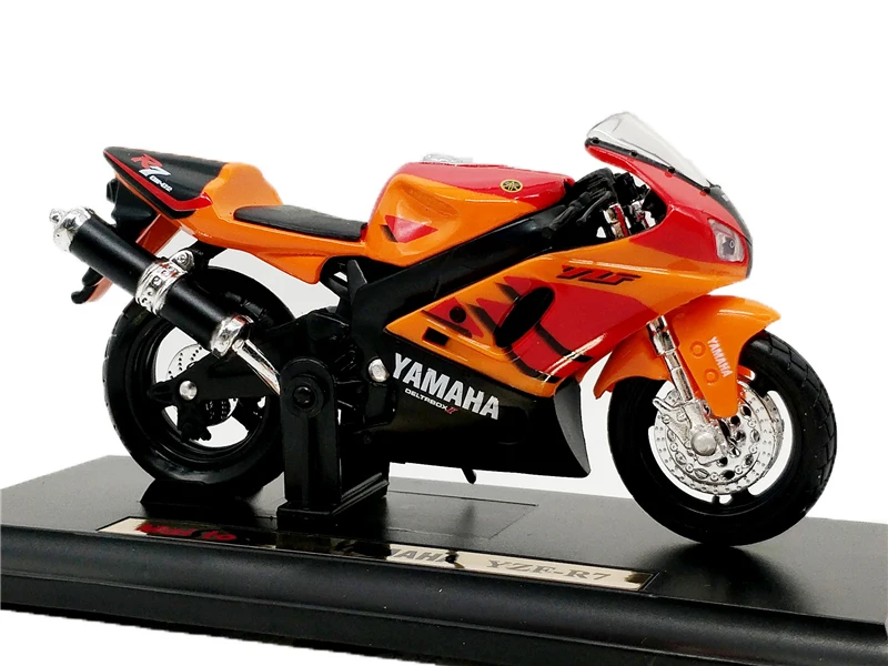 

Модель мотоцикла Maisto 1:18 Yamaha YZF-R7, литая под давлением