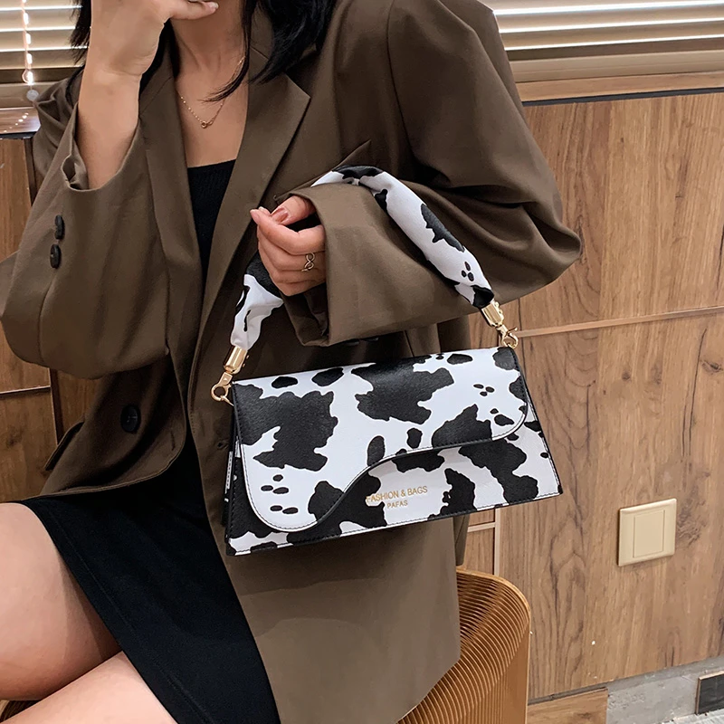 

Женская сумка из экокожи, с ручками и плечевым ремнём