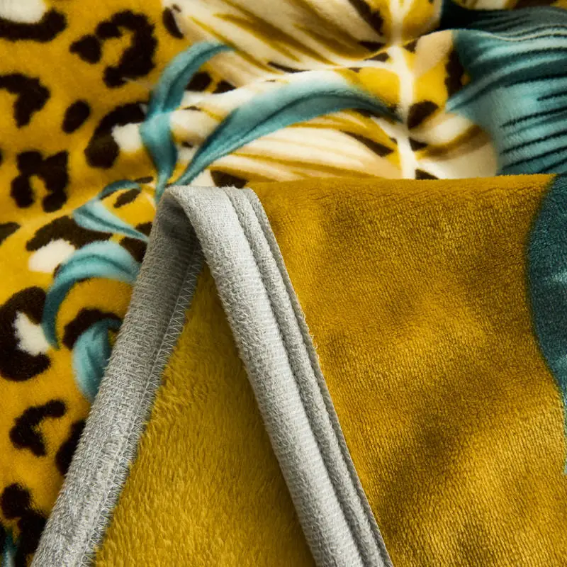 

High Quality thick flannel Blanket super warm soft blankets throw on Sofa/Bed/ Travel Bedspread