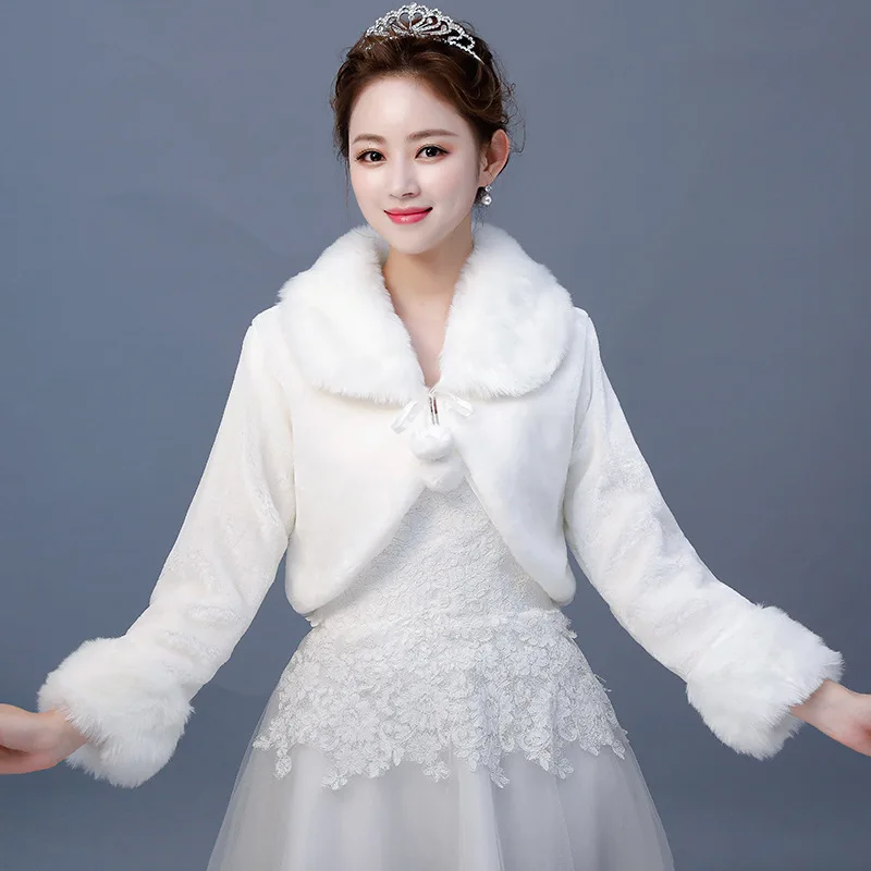 

Long Sleeve Faux Fur Cape Shawl for Women Winter Warm Coat White Faux Fur Wraps For Bridesmaids Bridal Wedding Bolero Jacket