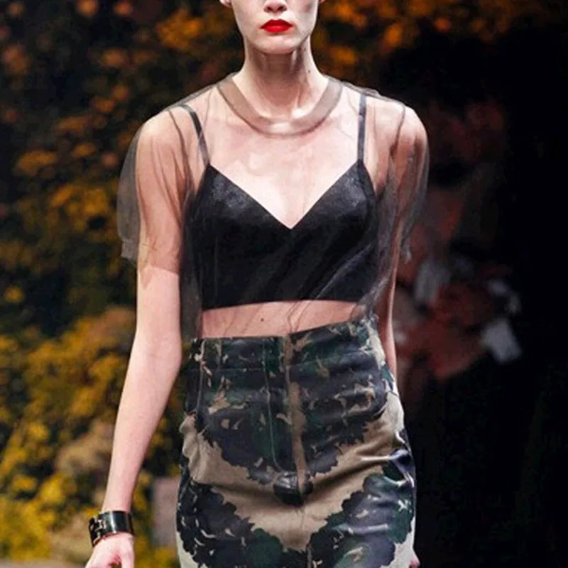 Майка атласная Женская с V-образным вырезом и открытой спиной 2 цвета | одежда