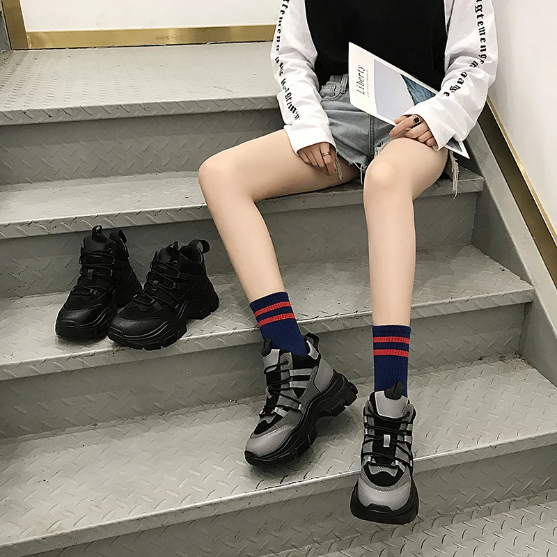 Новинка 2020 года женские кроссовки на платформе повседневная обувь Нескользящие