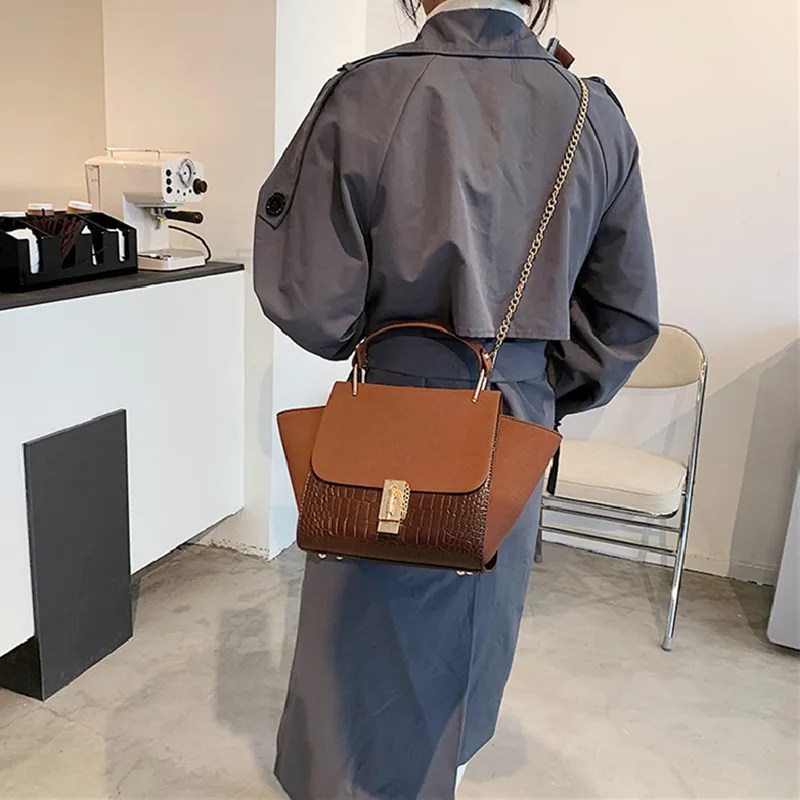 

2021 New Fashion Luxury Designer Frosted Chain Lock Flap Wing Bag All-match Crossbody Shoulder Bag Handbags Women Bags Sac Luxe