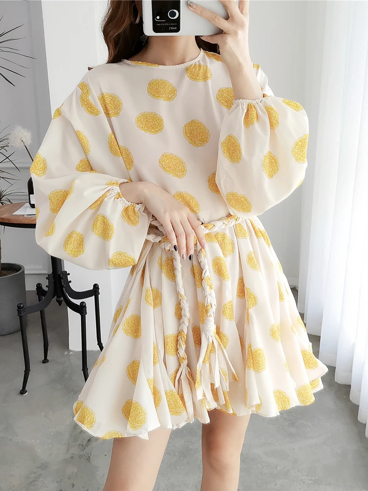 

JCHB 2021 European niche design lantern sleeve lace polka dot dress spring and autumn loose holiday style candy color pleated s