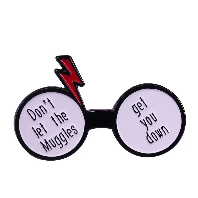 

HOSENG Movie Harry Cartoon Fashion Alloy Magic Brooch Wizard Talking Hat Backpack Lapel Enamel Jewelry Pin HS_846