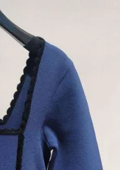 

2020New Autumn and Winter Style Square Collar Small Lace Thin Knitted Top