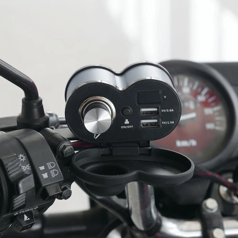 

12-24V 5V 1.5A+3.0A Motorcycle QC 3.0 Dual USB Lighter Charger Voltmeter Time Display Universal Waterproof Accessories