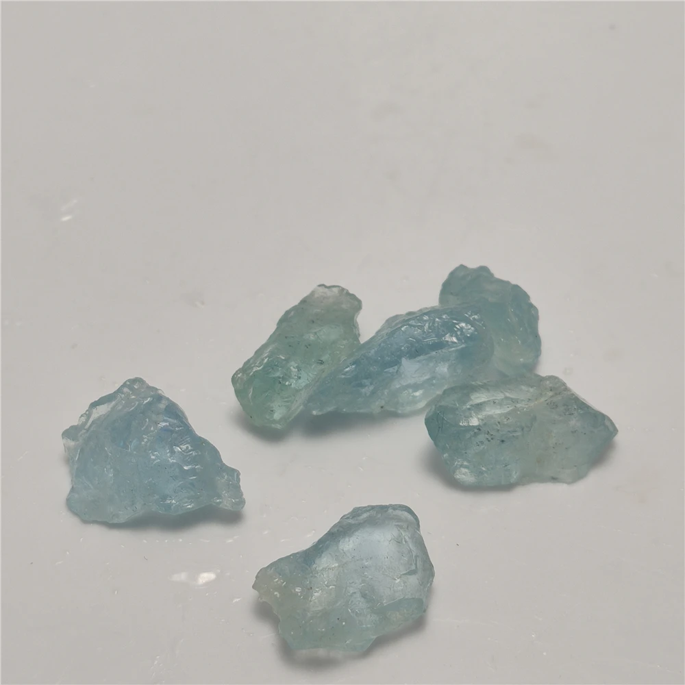 

Natural Real Aquamarine Original Stone Making Pendant Quartz Stone Raw Crystal Quartz Fashion For Men Women Jewelry DIY Gift