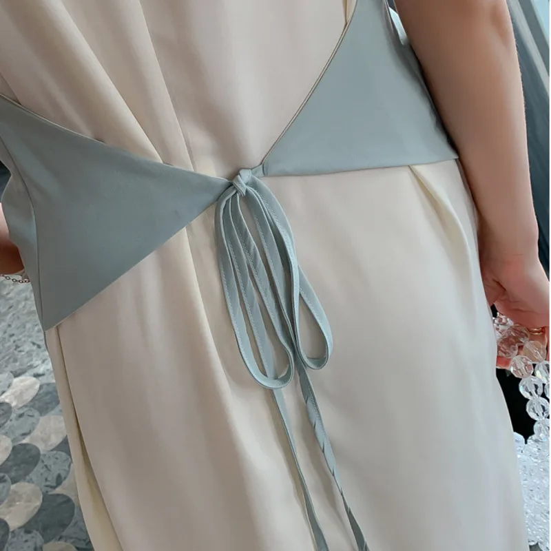 

GVUW Women Pleated Patchwork Bandage Dress Stand Neck Sleevesless Fit Female Fashion Spring Summer 2021 New Arrivals 20D1642