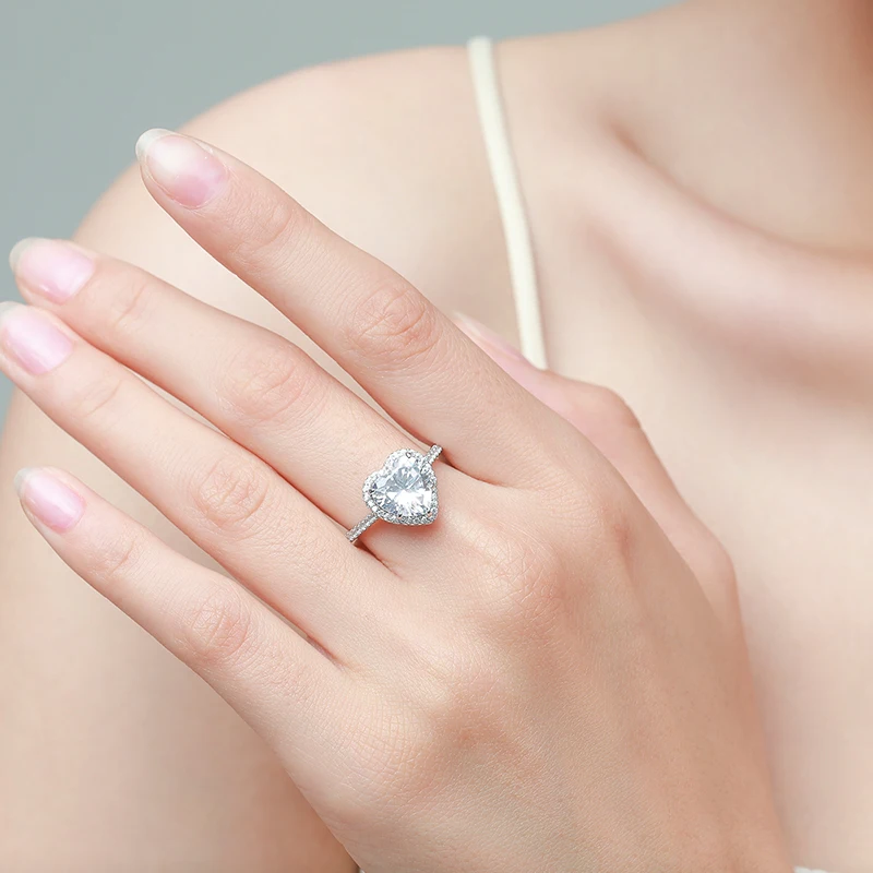 Женское прямоугольное кольцо с фианитом 3CT AAAAA из серебра 925 пробы | Украшения и