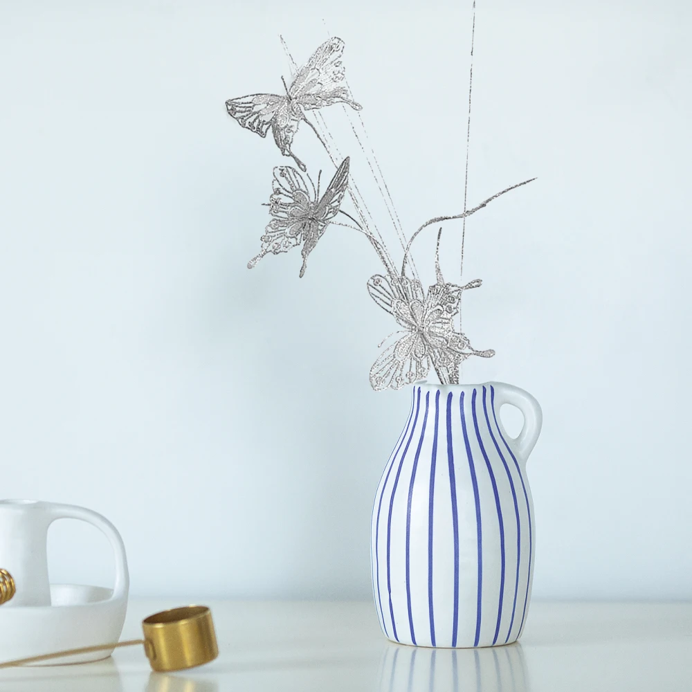 Имитация порошковых ягод ветки золотой бабочки 60 см блестящие Оформление