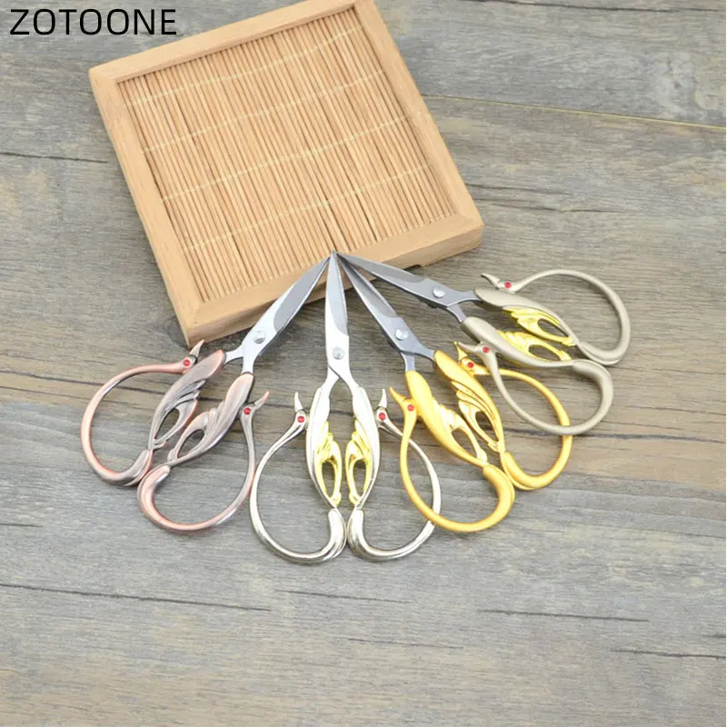 

Dressmaking Vintage Embroidery Fabric Scissors Household Sewing Scissors for Cut Cloth Stainless Steel Thread Gold School G
