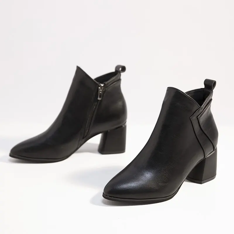 Ботинки Челси с острым носком женские короткие ботинки однотонные кожаные Martin