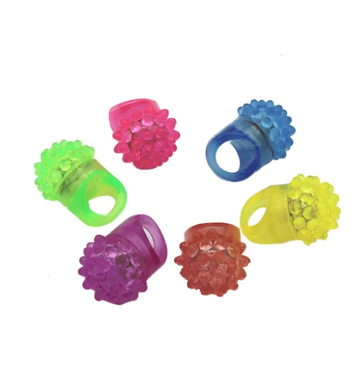 500 шт. Бесплатная доставка DHL светодиодный светильник клубника мигающий перстень