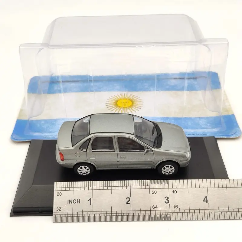 1:43 IXO для Chevrolet Corsa GLS 1997 Серебряные литые модели Ограниченная Коллекция