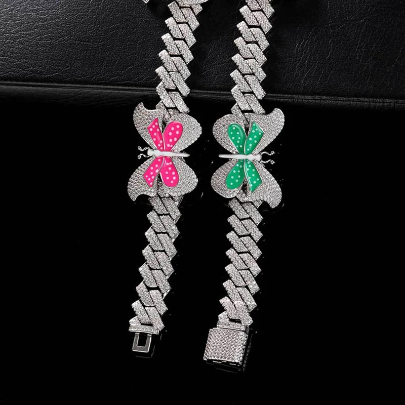 ????? 女性のためのクラシックな金メッキジルコニアネックレス,クラシックジュエリー,エナメル真鍮,バタフライチェーン,フェミニンなネックレス