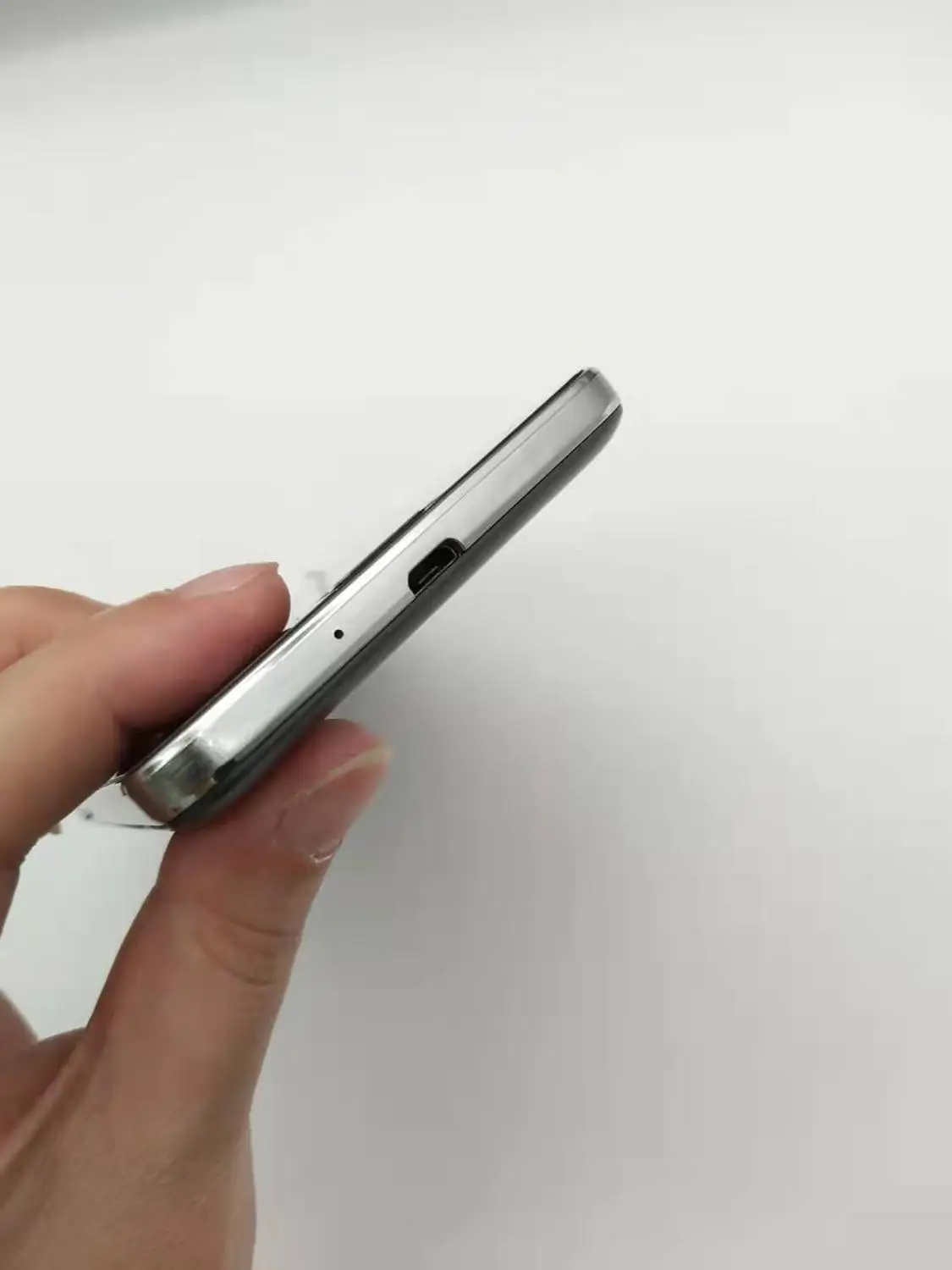 Восстановленный Samsung G530H Galaxy Grand Prime G530 Оригинальный сотовый телефон Ouad Core Dual Sim 1 ГБ