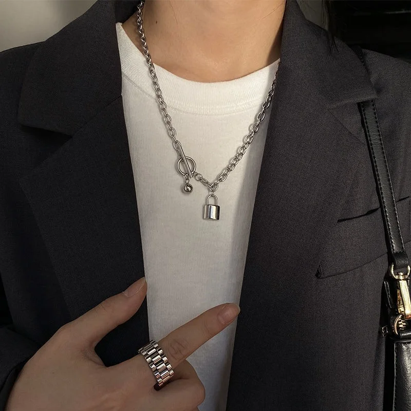 

Necklace Pendant Jewelry Small Lock Female Niche Hip-hop Clavicle Chain DIY Handmade Accessories Jewelry Charm