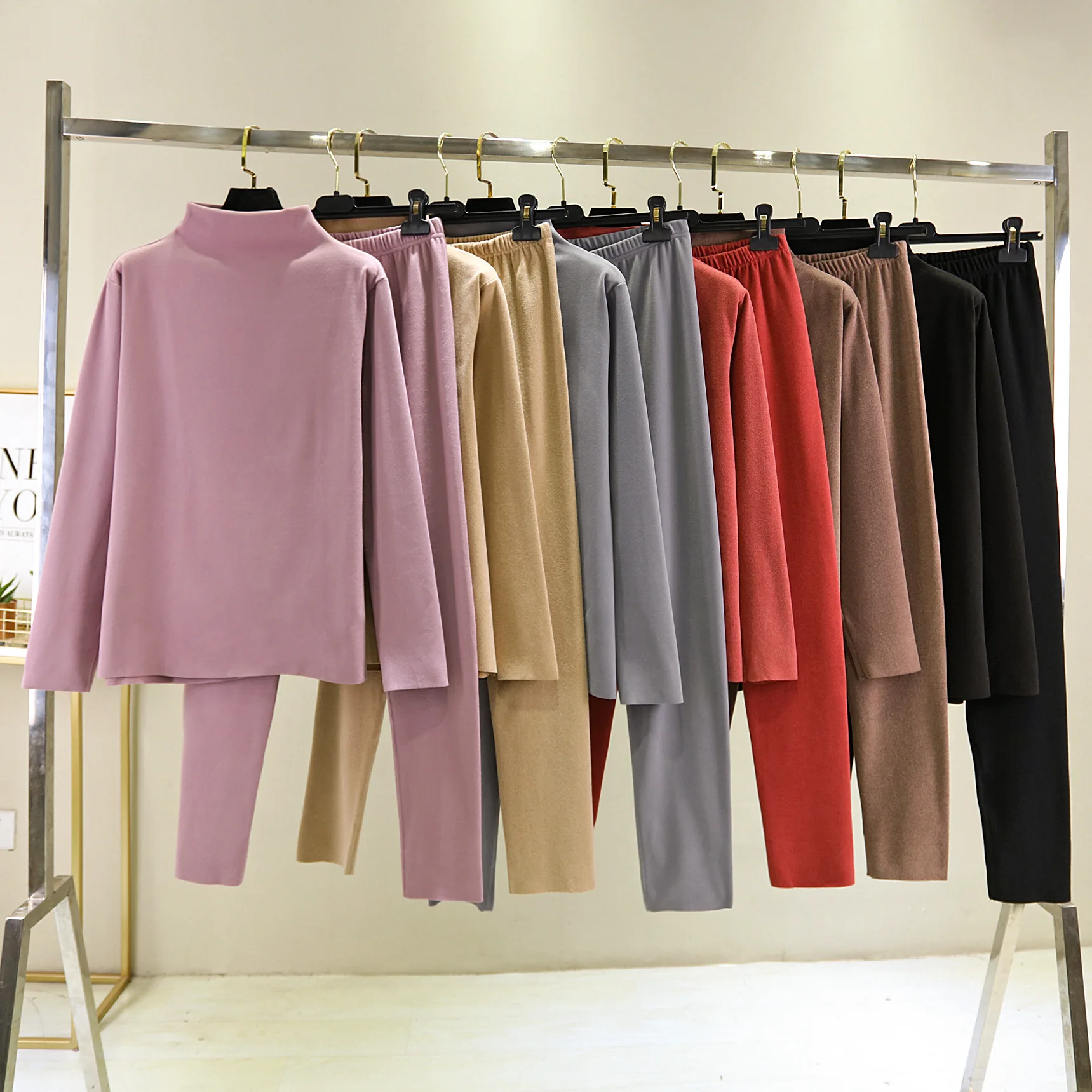 Seamless Underwear Women's Long Sleeved Bottoming Shirt Thermal Suit Qiuyi Long Trousers Two Piece Set Sexy Winter Clothing