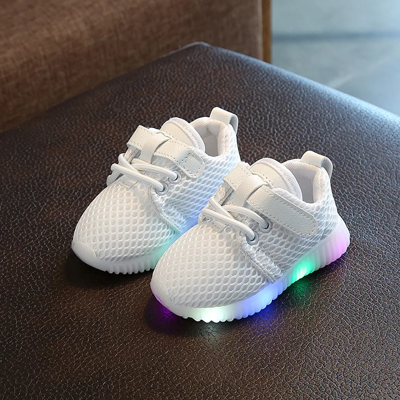 Children Glowing Sneakers for Boys 2021 New Air Mesh Breathable Kids Led Shoes Girl Light Up basket fille enfant |