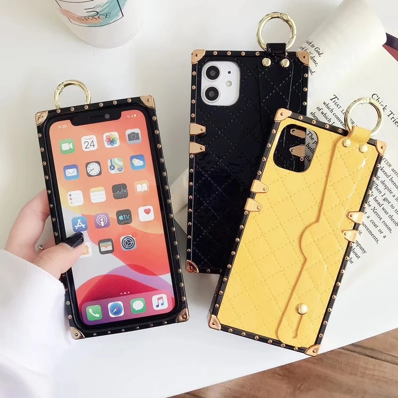 Фото Luxury Leather Square Wrist Strap Phone Case For iphone 11Pro SE X 6 7 8Plus XR Xs Max Geometric Vintage Lattice Wristband Cover Мобильные Luxury Leather Square Wrist Strap Phone Case For iphone 11Pro SE X 6 7 8Plus XR Xs Max Geometric Vintage Lattice Wristband Cover Мобильные