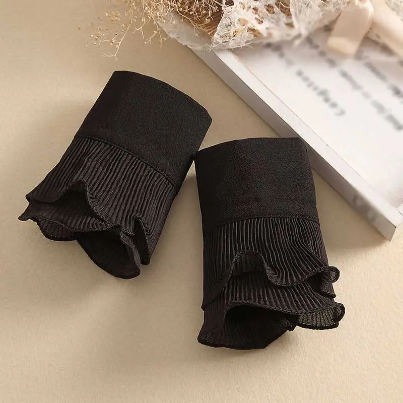 Женская плиссированная рубашка со съемными манжетами и расклешенными рукавами |