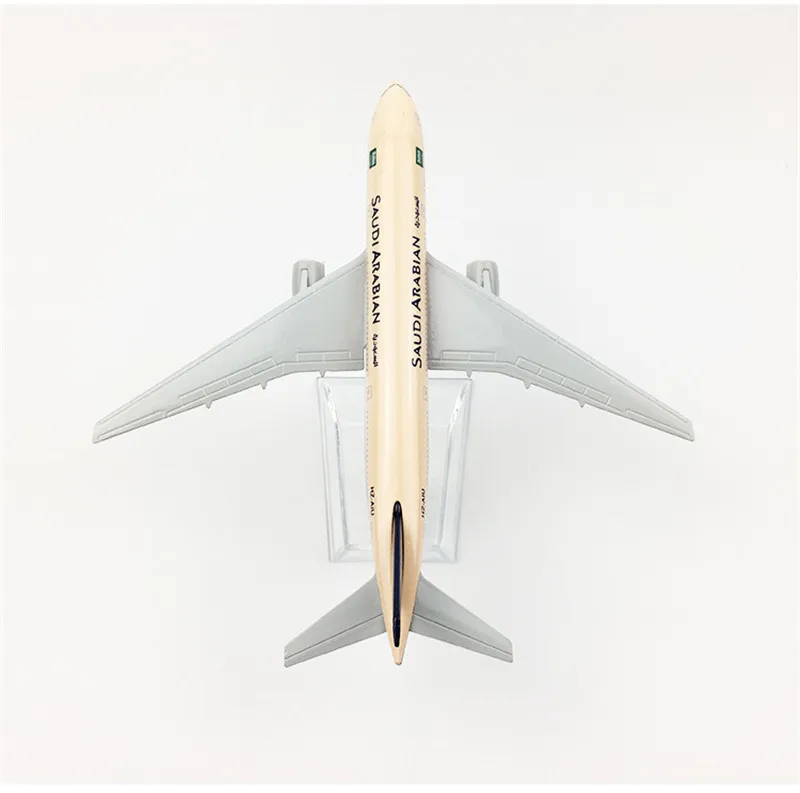 Авиационная модель самолета Boeing 747 400 Airways модель самолета Saudi Arabian B747, подарки для детей 1