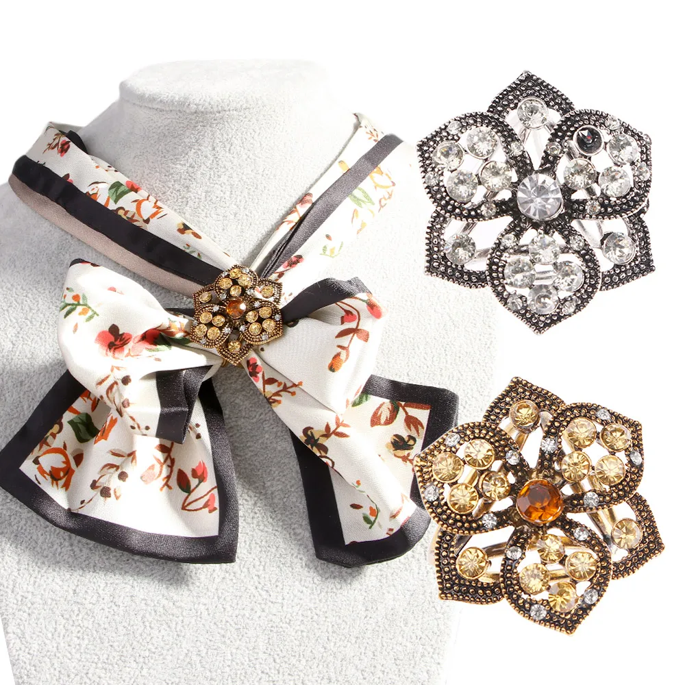 Старинные цветок из горного хрусталя броши опал камня для шарфов зажимы