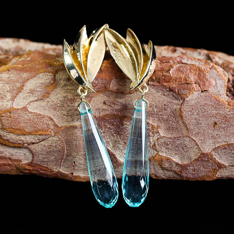 

Hot Sale Elegant Water Drop Crochet Earrings For Women 2020 Fashion Popular Crystal Bird of Paradise Earrings Party Gift D321