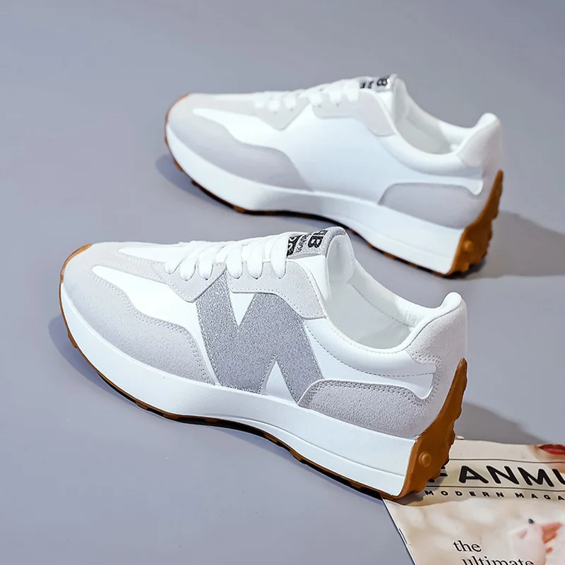 

Женские кроссовки, новинка весны 2022, дышащая Белая обувь, спортивные туфли на толстой подошве, повседневная обувь на платформе, кроссовки дл...