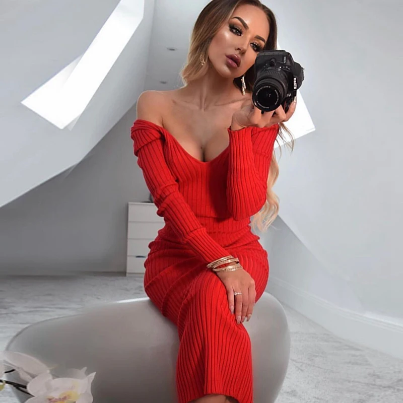 Женское вечернее платье с открытыми плечами желтое облегающее красное длинным